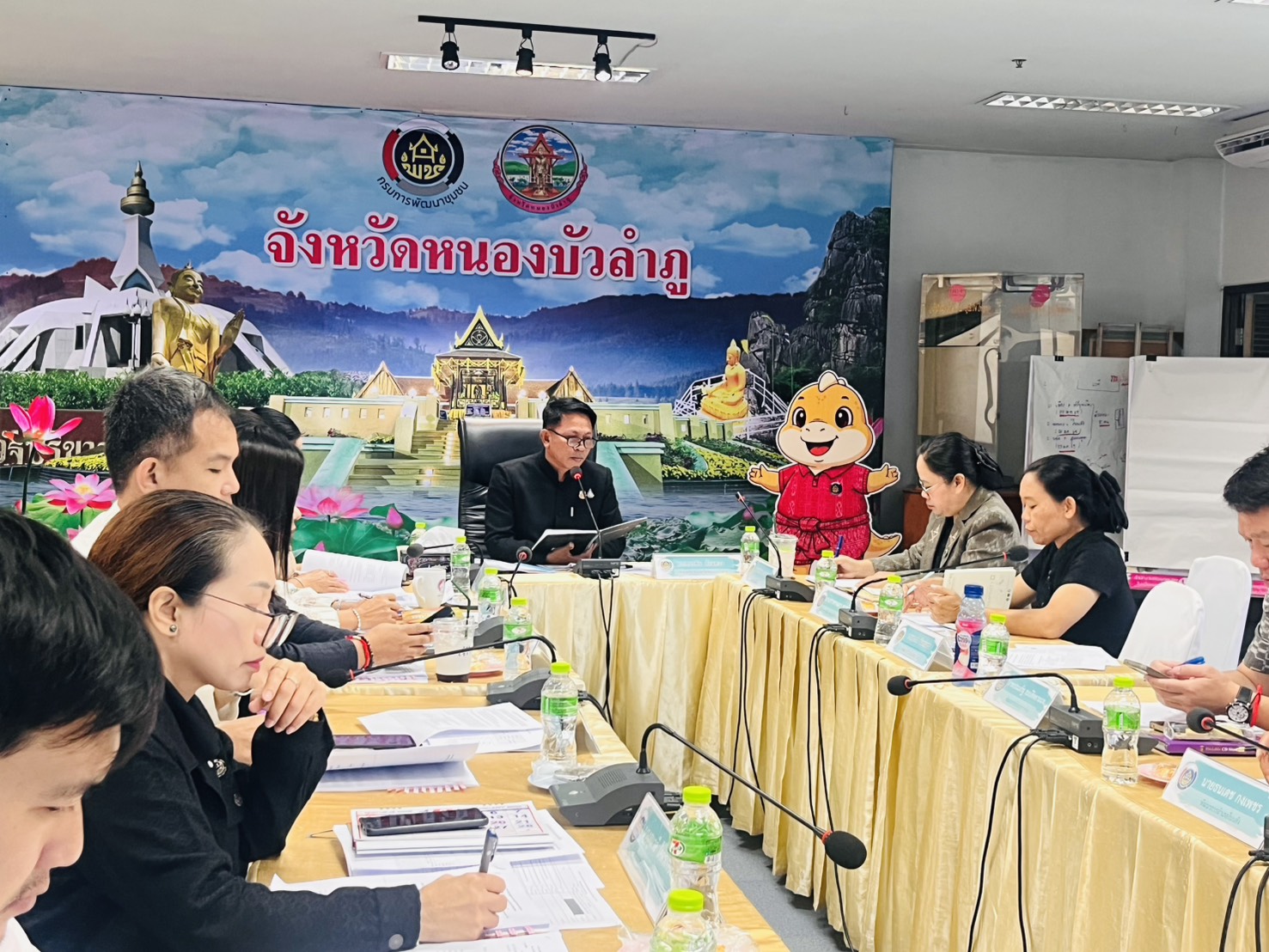 พช.หนองบัวลำภู รุกขับเคลื่อนงานพัฒนาชุมชนปี 2569 ชูยุทธศาสตร์ “ผ้าทอ-โคกหนองนา  ดิจิทัล”มุ่งยกระดับคุณภาพชีวิตชาวหนองบัวลำภูอย่างยั่งยืน