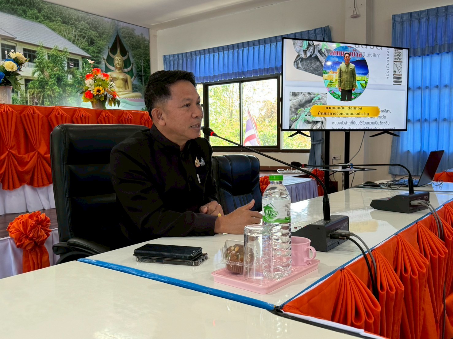 พช.หนองบัวลำภู รุกขับเคลื่อน "สารสนเทศตำบลต้นแบบ" ชูระบบ TIS และนโยบาย Action 5 ยกระดับคุณภาพชีวิตชาวกุดจิกอย่างยั่งยืน